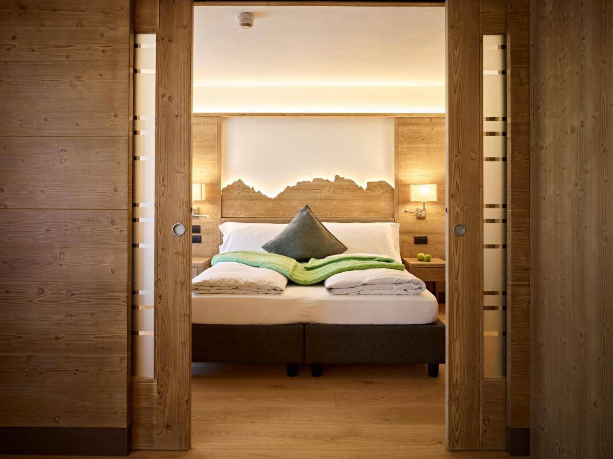 Hotel Shandranj Tesero Kültér fotó