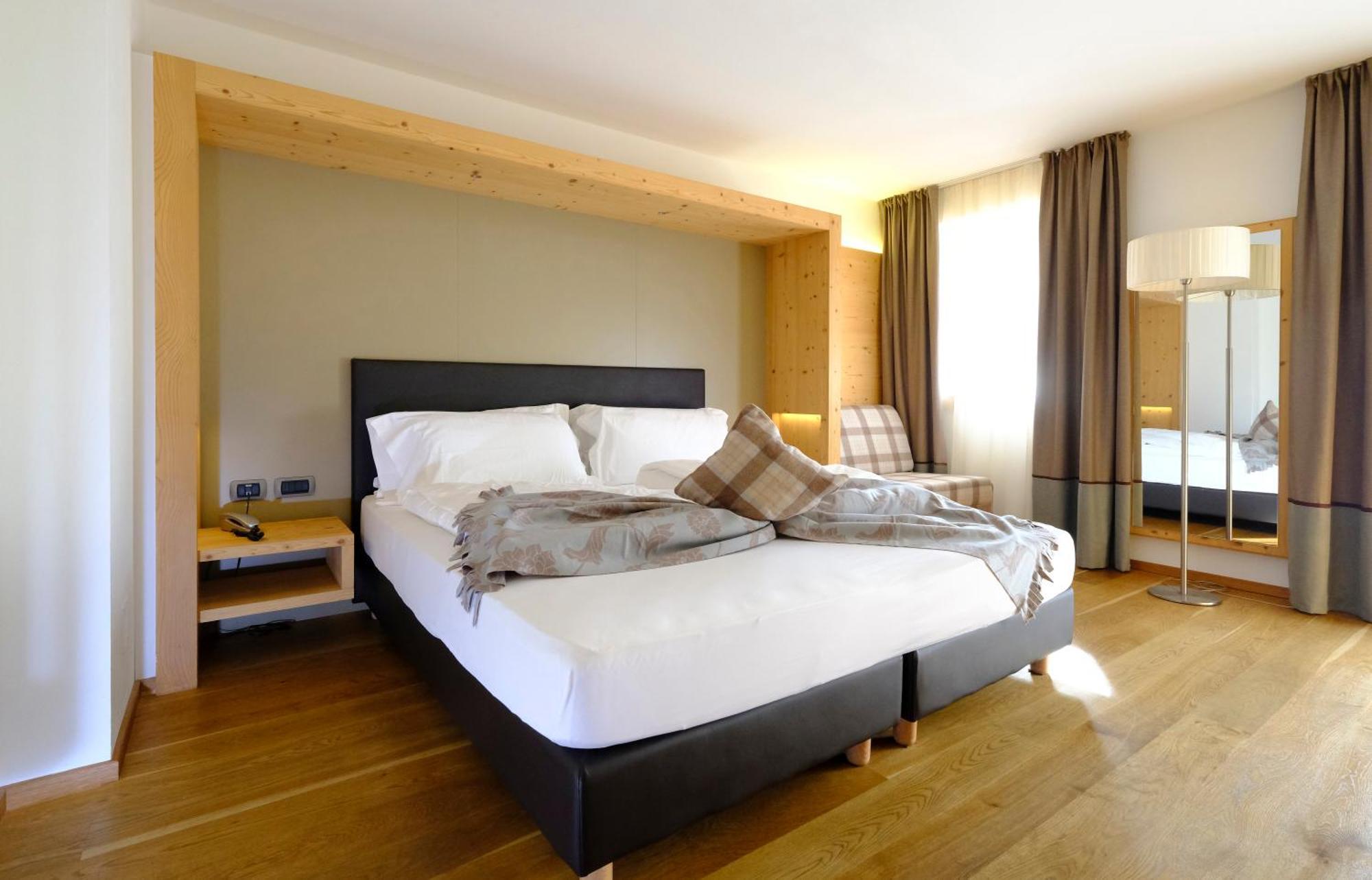 Hotel Shandranj Tesero Kültér fotó