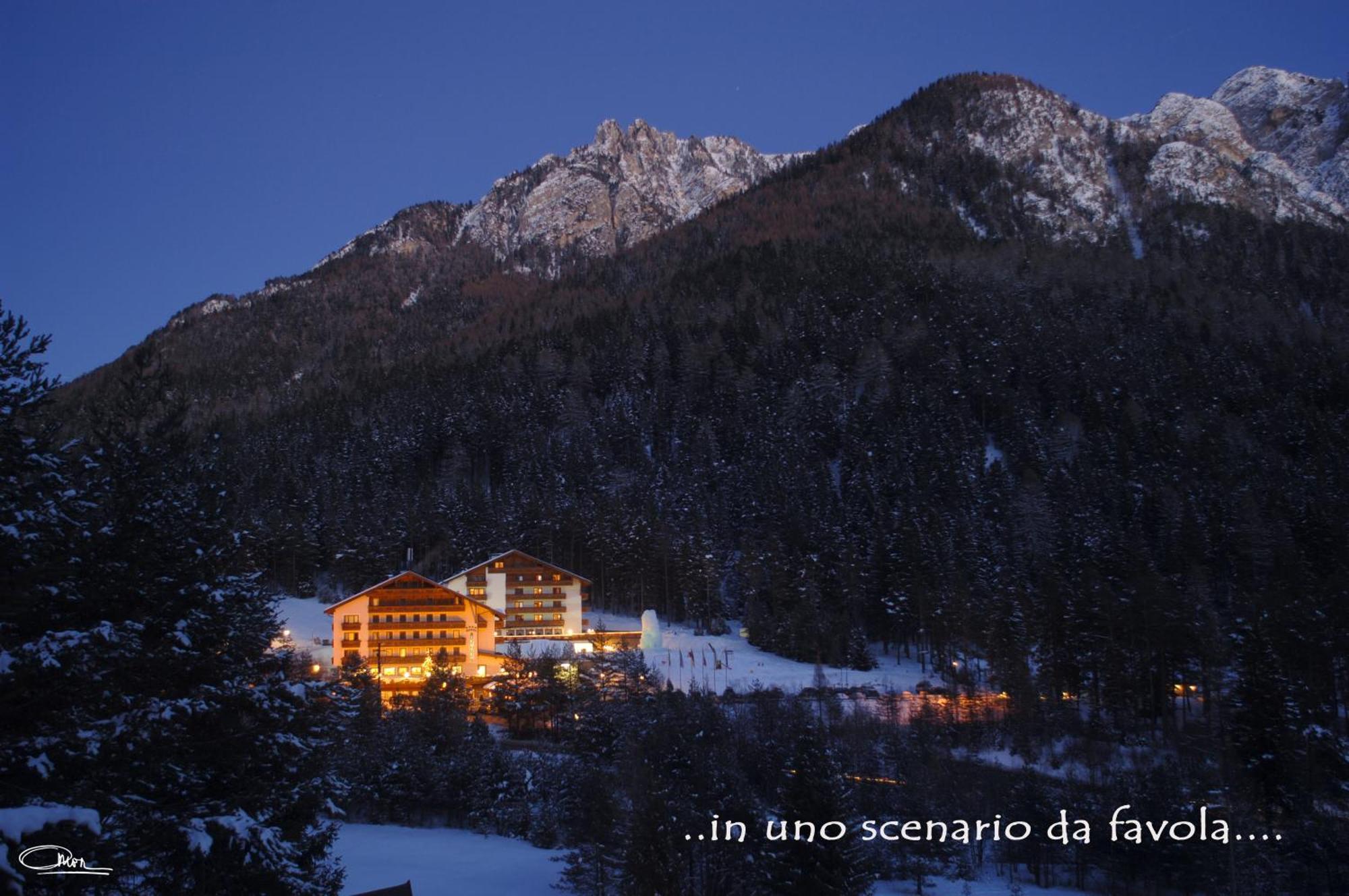 Hotel Shandranj Tesero Kültér fotó