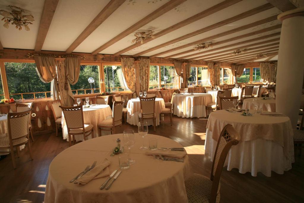 Hotel Shandranj Tesero Kültér fotó